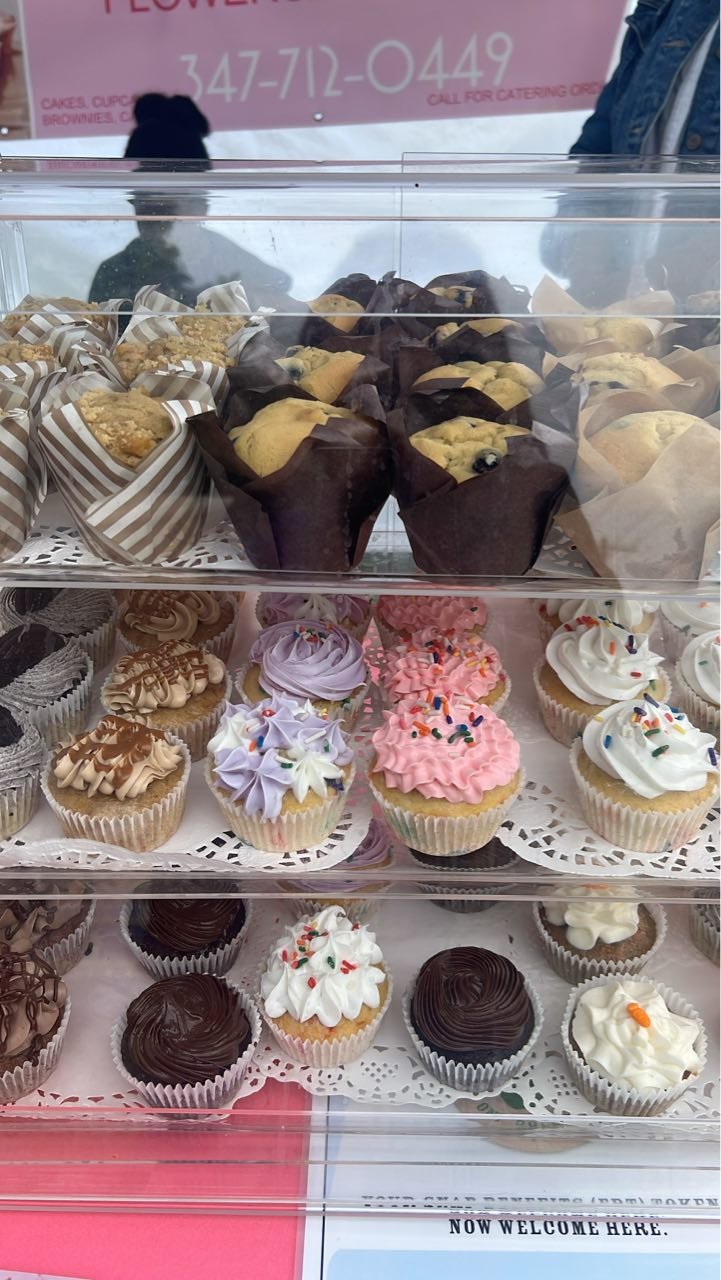 A beautiful array of sweet treats from Flower Cakes By Nadine